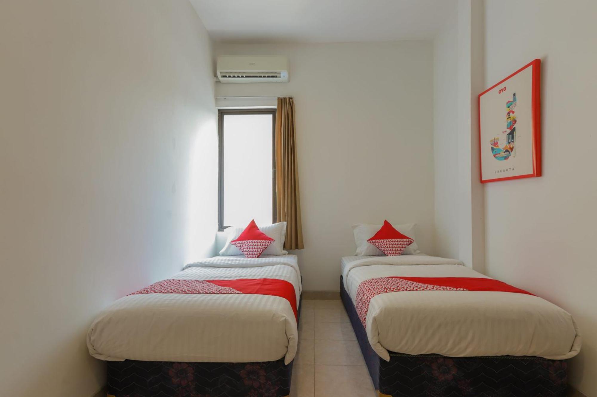 Super Oyo 866 Idola Residence Jakarta Extérieur photo