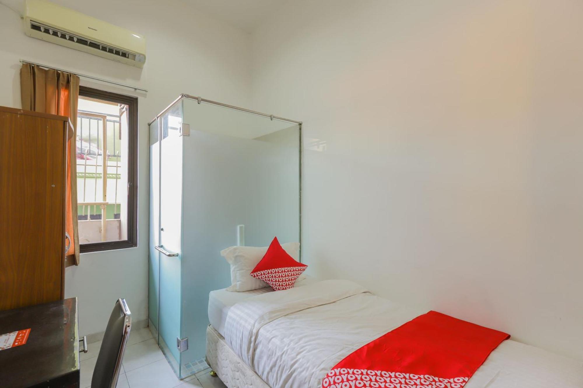 Super Oyo 866 Idola Residence Jakarta Extérieur photo