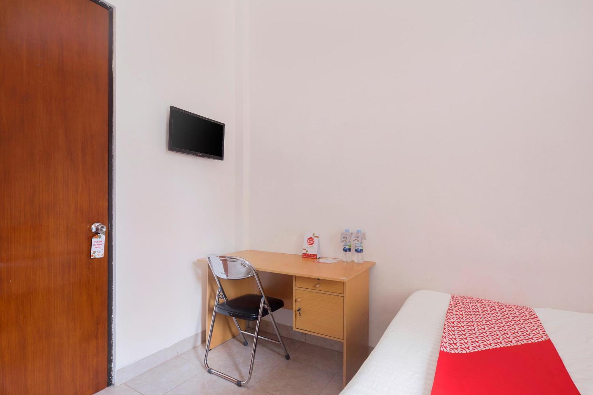 Super Oyo 866 Idola Residence Jakarta Extérieur photo