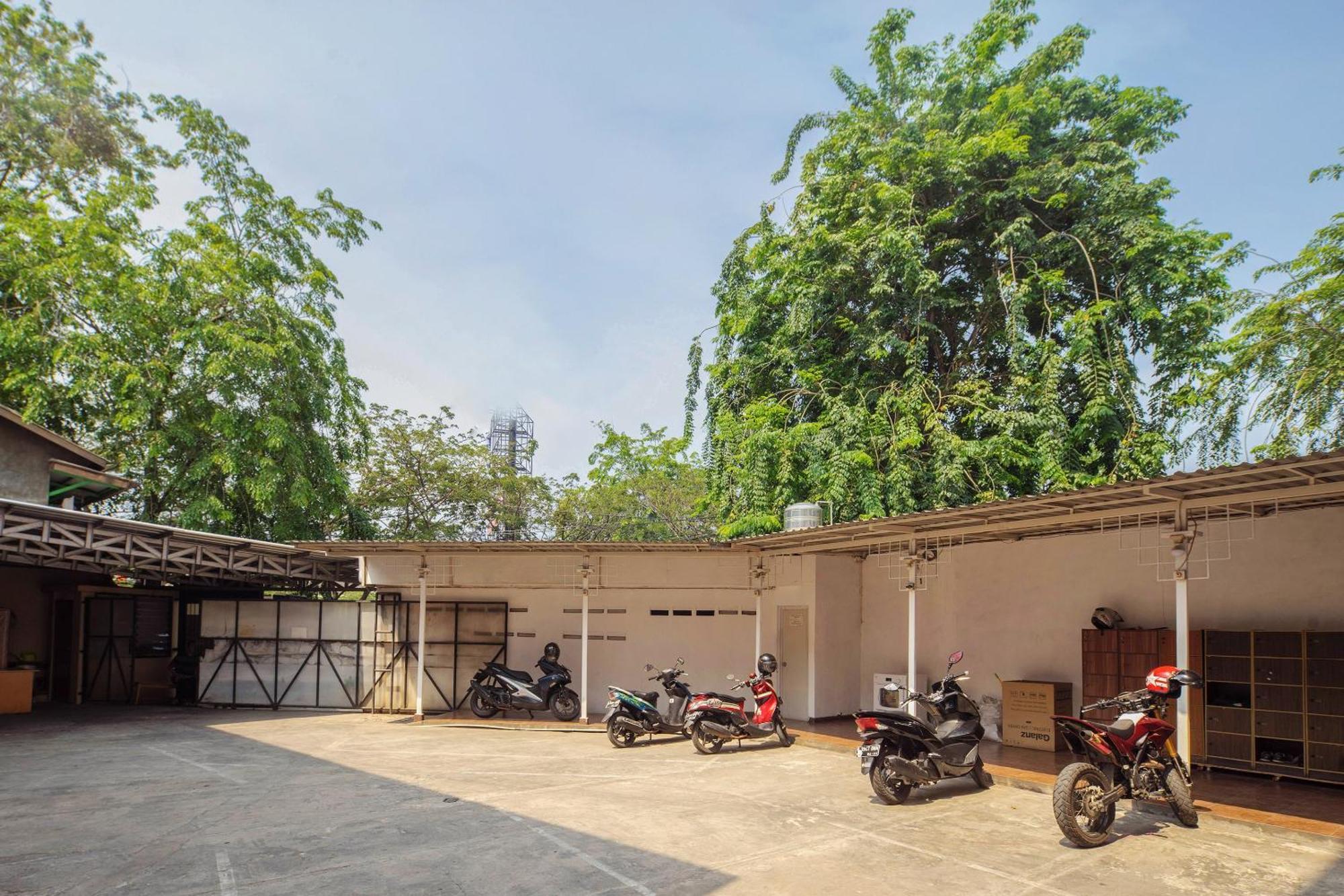 Super Oyo 866 Idola Residence Jakarta Extérieur photo